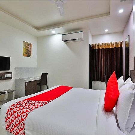 The Sky Comfort Hotel Parth Inn Dwarka  Exterior photo