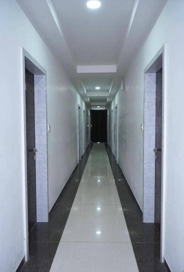 The Sky Comfort Hotel Parth Inn Dwarka  Exterior photo